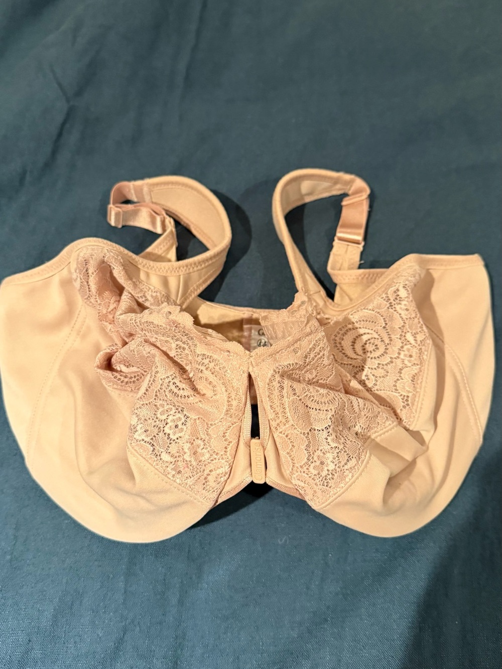 Glamorise Light Nude Lace Front-Closure Support Bra
